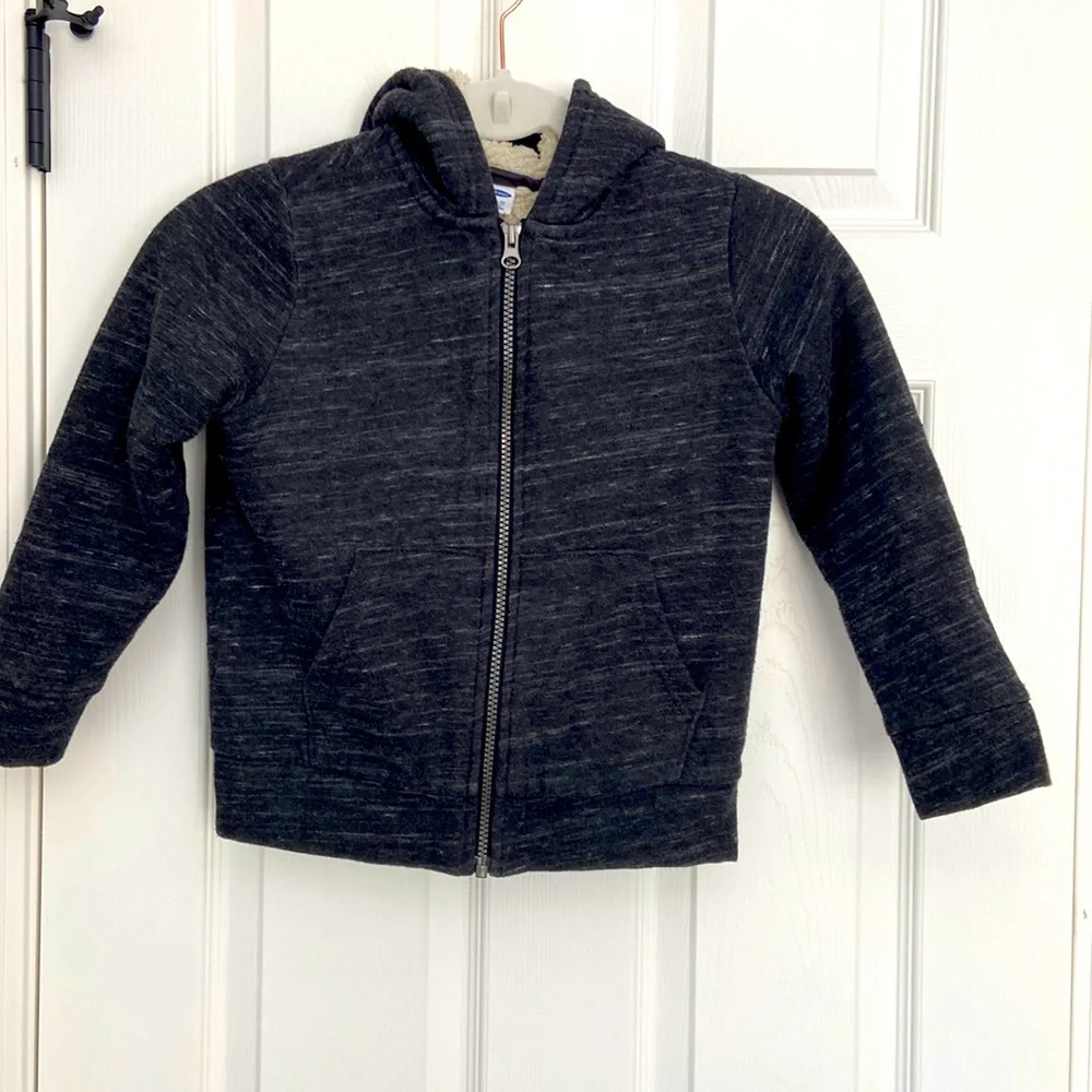 Boys Old Navy zip up jacket size small